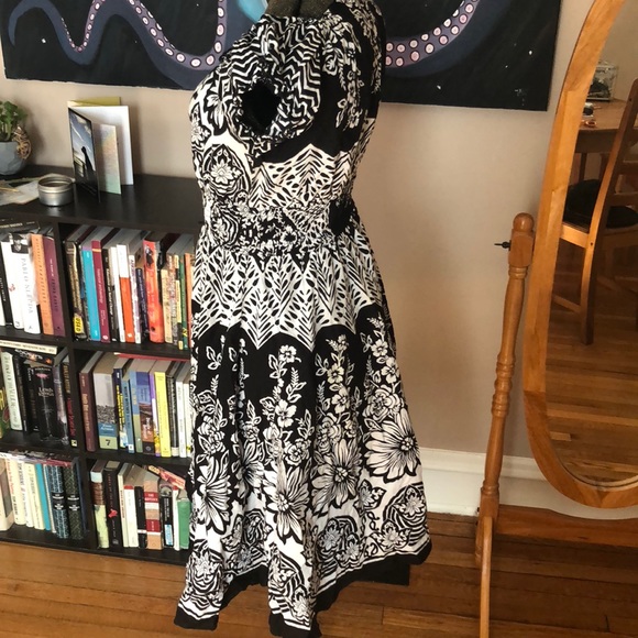 Handmade Medium Island Spring Flower Dress - Picture 4 of 8